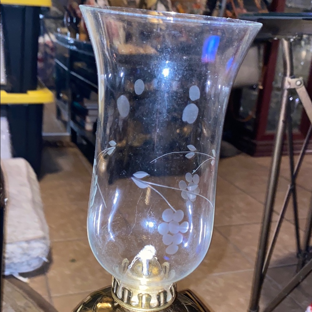 Elegant English made for Lamplight Gold Hurricane Lamp - Picture 3 of 6
